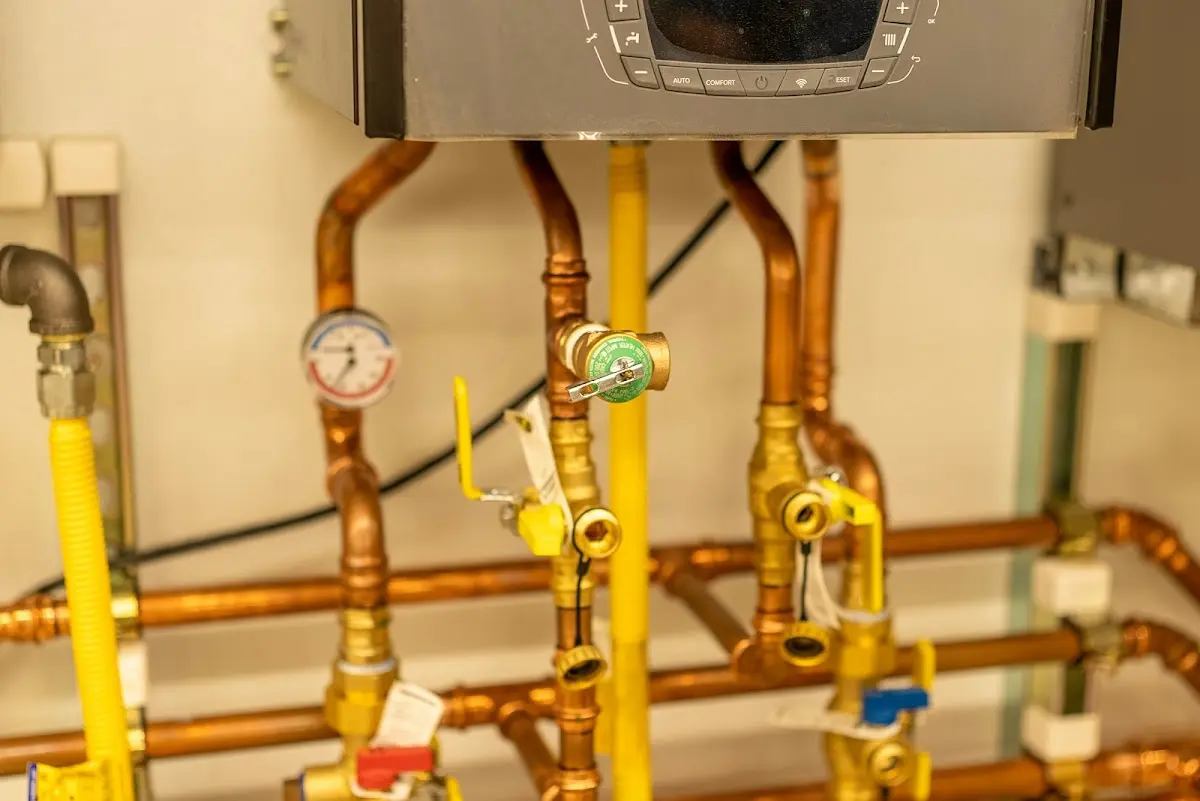 Licensed technician providing Water Heater Installation for a homeowner in Wapato